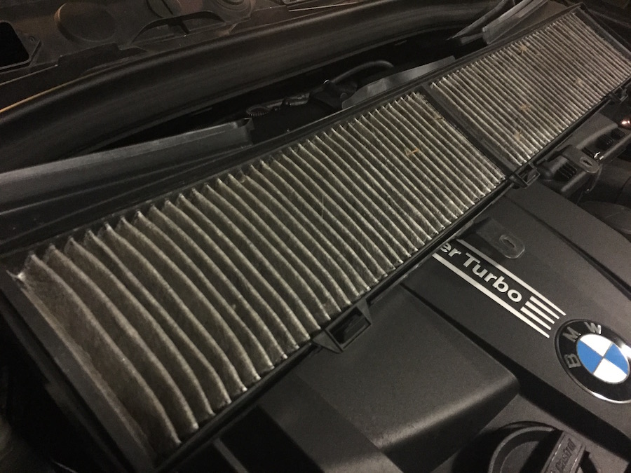 How to Change a Cabin Air Filter in a BMW 1/3/X Series (E82 E84 E88 E90